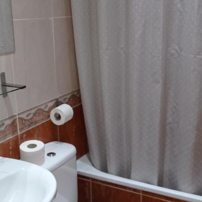 Bloom Inn Madrid - Standard Twin Room - 10