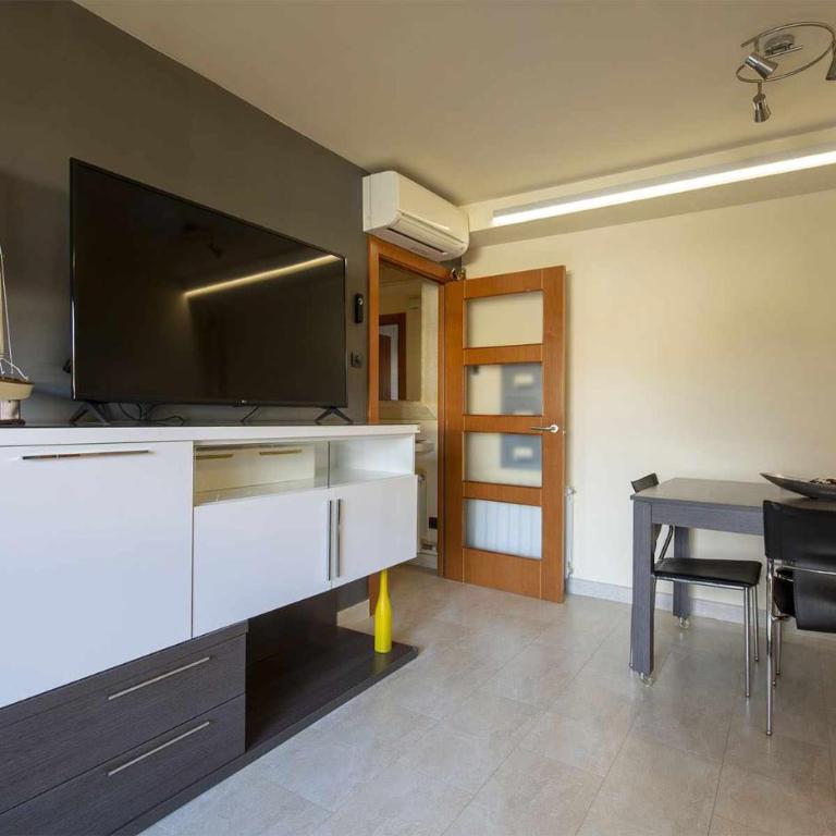 Josep Folch – Centro, Parking y A/C Tossa - Apartamento con terraza - 10