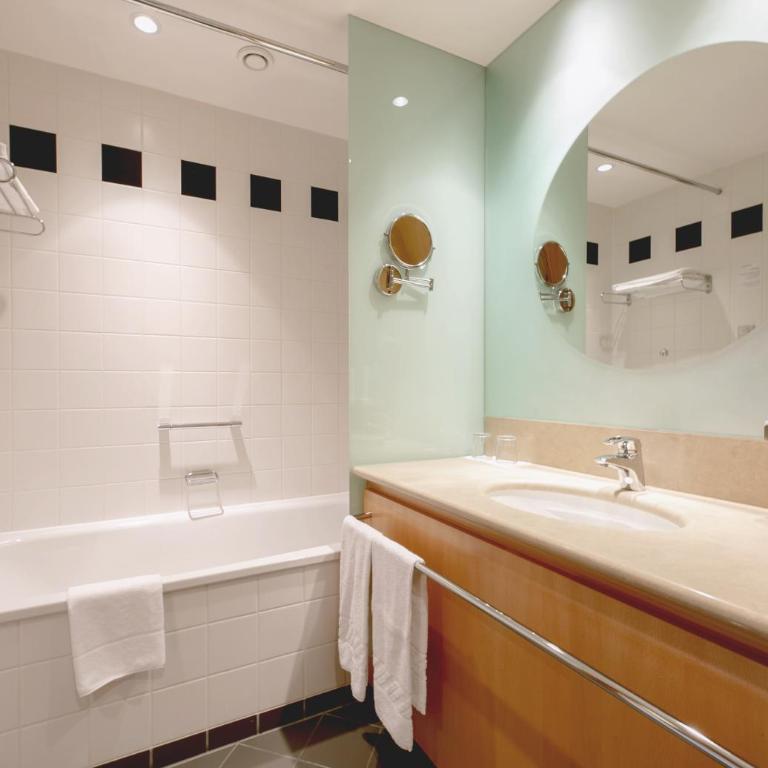 Das Sonnreich - Thermenhotel Loipersdorf - Double Room Standard Plus and Therme Loipersdorf Access - 4