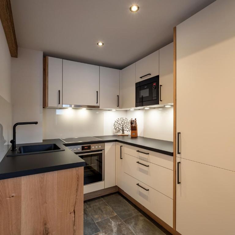 Sporthotel Tirolerhof - One-Bedroom Chalet - 4