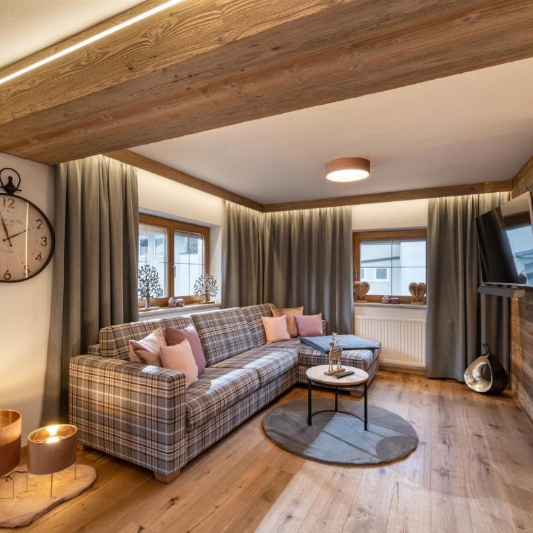 Sporthotel Tirolerhof - One-Bedroom Chalet - 11