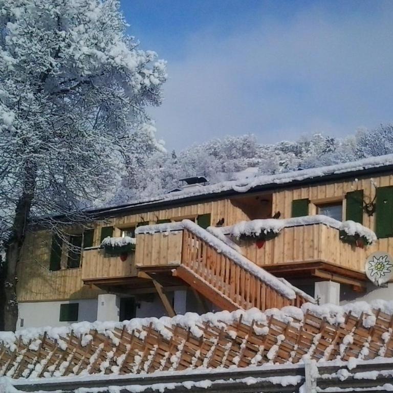 Jägerchalet - Chalet mit 2 Schlafzimmern - 1