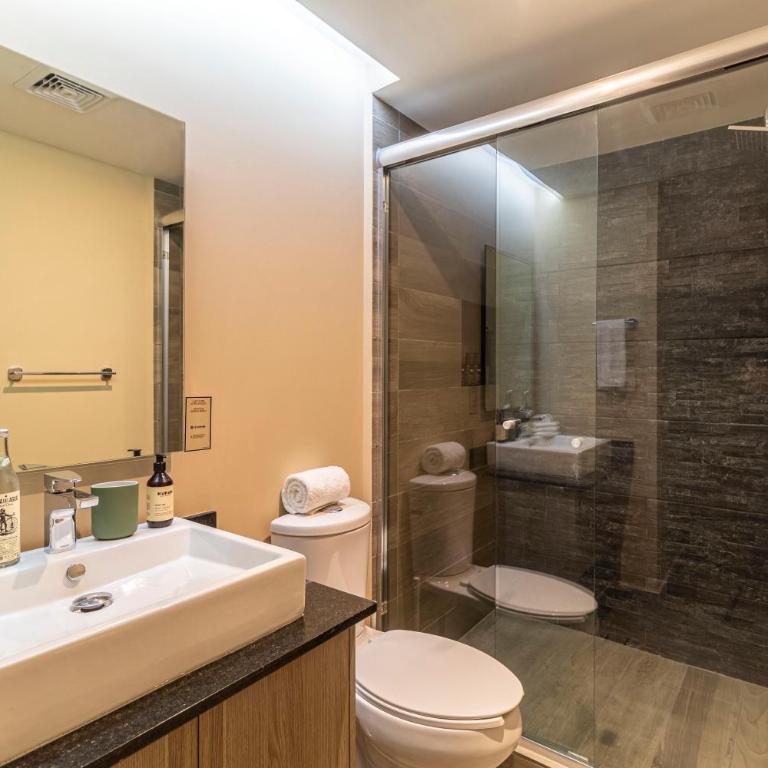 Casa Colima by Kukun - Three-Bedroom Apartment with Balcony - 11