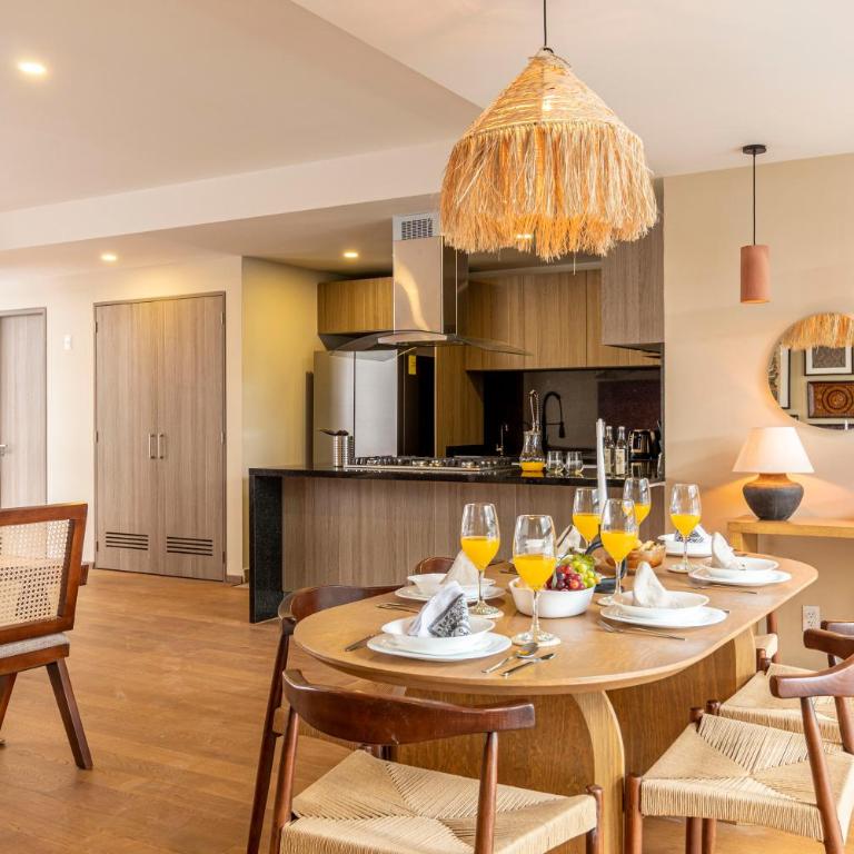 Casa Colima by Kukun - Three-Bedroom Apartment with Balcony - 12