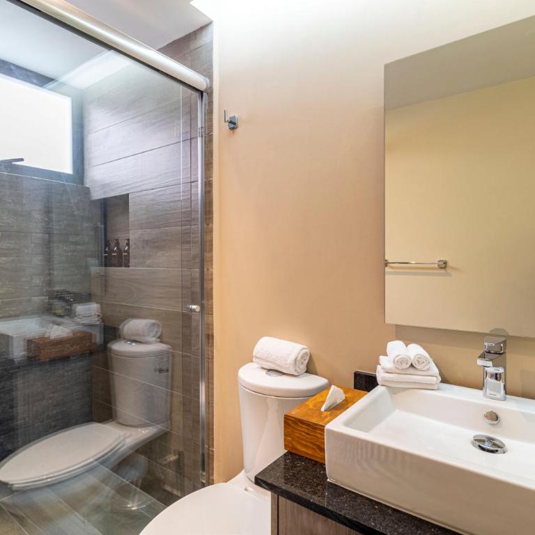 Casa Colima by Kukun - Three-Bedroom Apartment with Balcony - 19