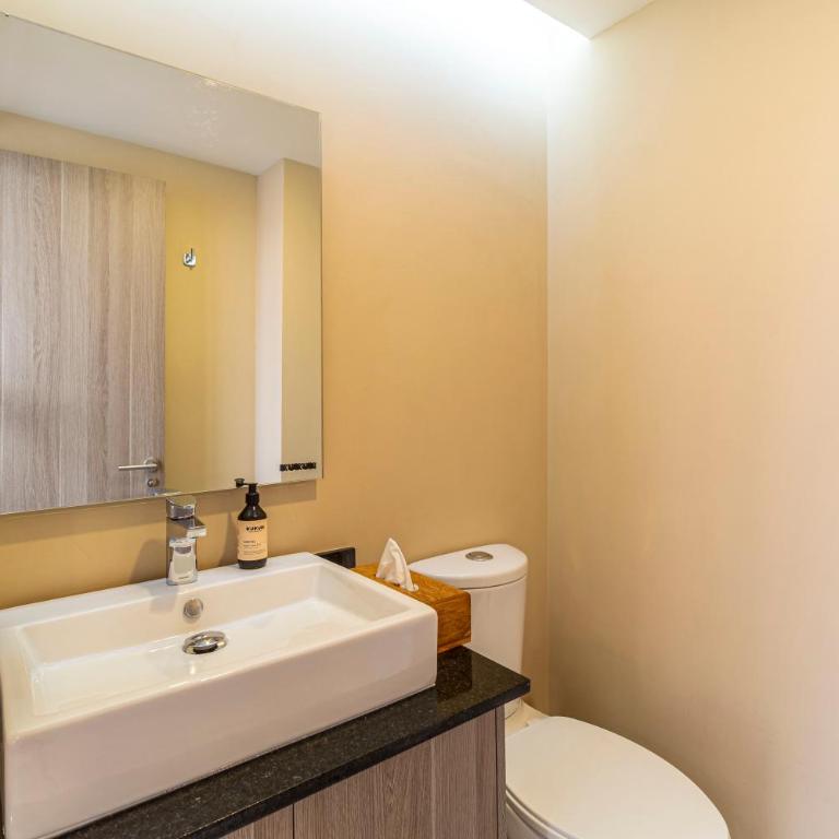 Casa Colima by Kukun - Three-Bedroom Apartment with Balcony - 30