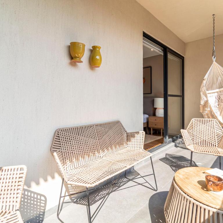 Casa Colima by Kukun - Three-Bedroom Apartment with Balcony - 32