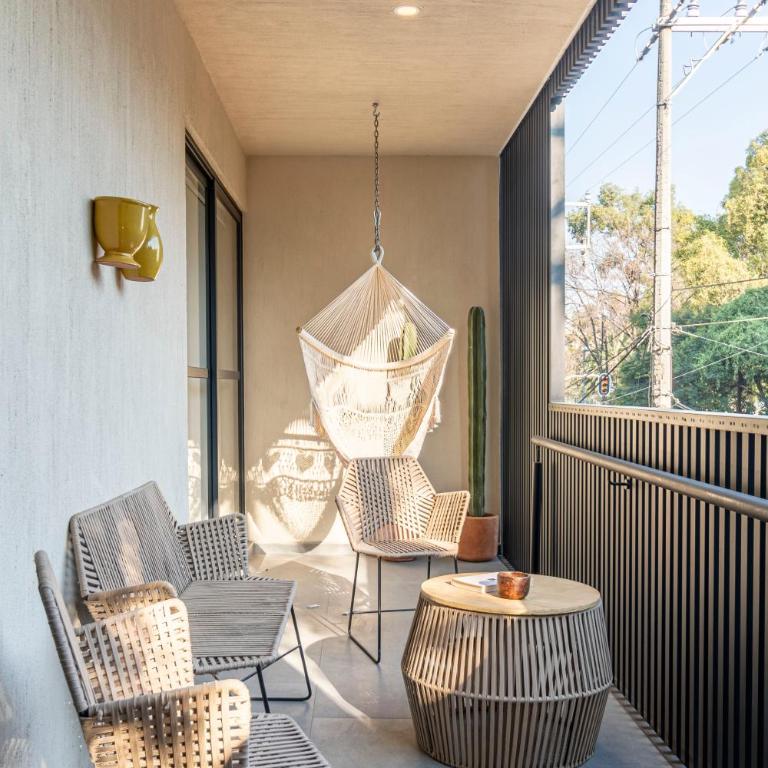 Casa Colima by Kukun - Three-Bedroom Apartment with Balcony - 36