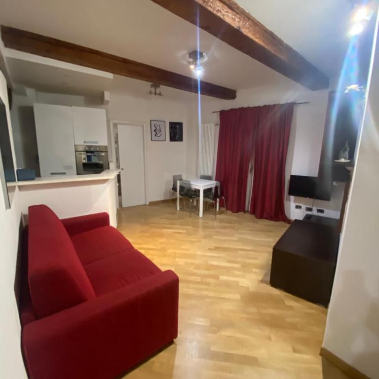 B&B and Home La Piazzetta della Pioggia - Appartamento con 1 Camera da Letto e Balcone - 6