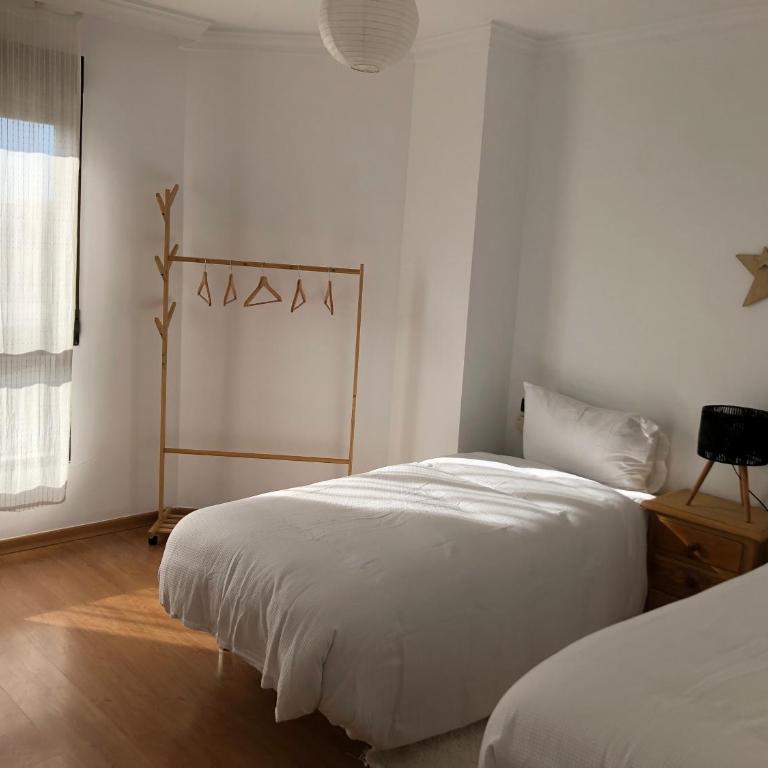 Apartamento Anida junto a la estación de tren - Two-Bedroom Apartment - 3