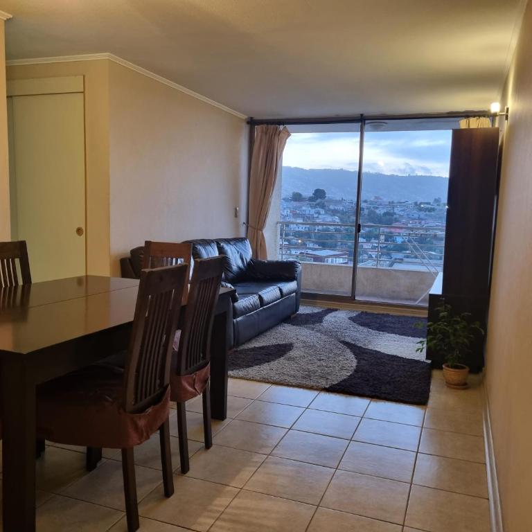 Departamento Placeres - Three-Bedroom Apartment - 5