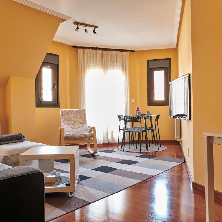 Apartamento La Calma en el centro de León, plaza de la Inmaculada - Apartamento de 2 dormitorios - 1
