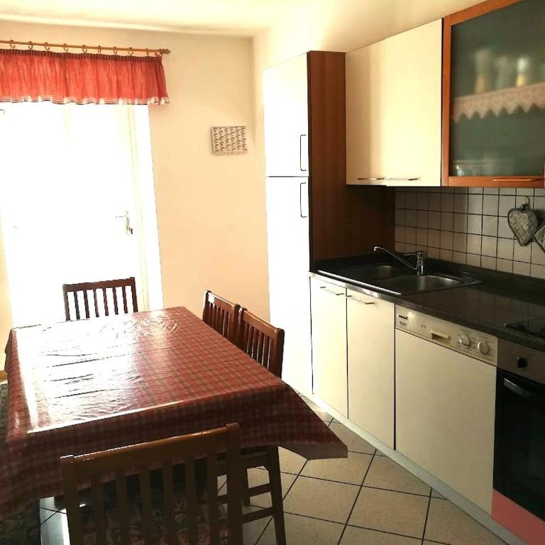 Appartamento Flora - Three-Bedroom Apartment - 4