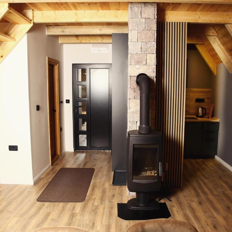 WOLFOREST - Two-Bedroom Chalet - 10