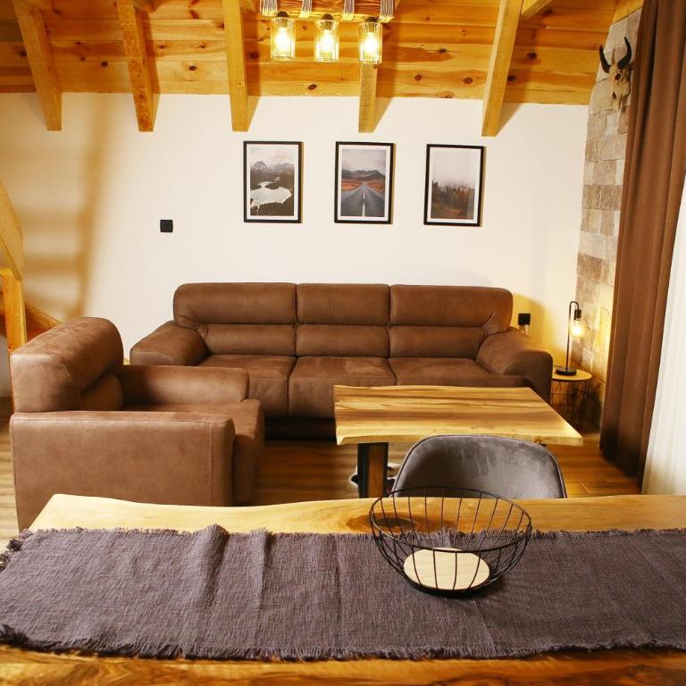 WOLFOREST - Two-Bedroom Chalet - 15