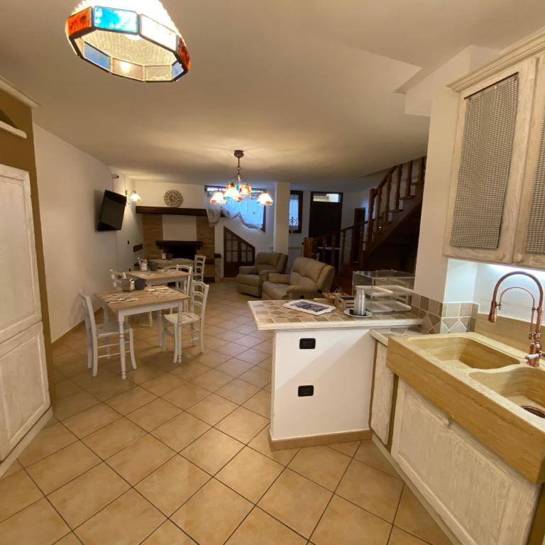 BELLA ASSISI B & B - Camera Matrimoniale con Bagno Privato - 16