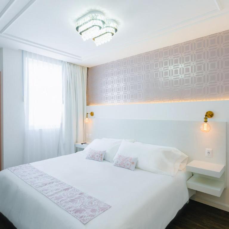 Casa Oxa Hotel - Deluxe King Room - 4