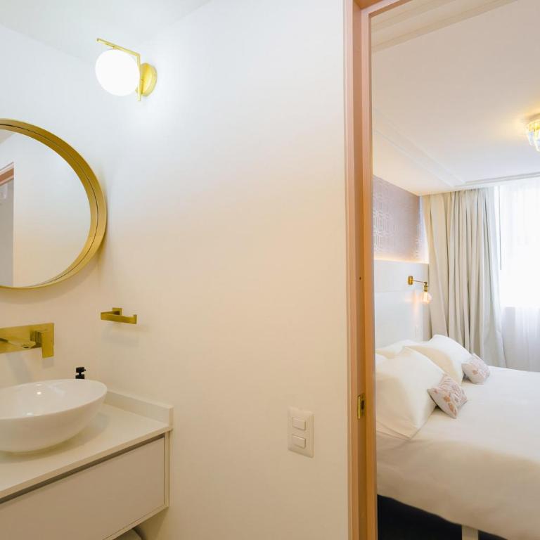Casa Oxa Hotel - Deluxe King Room - 5