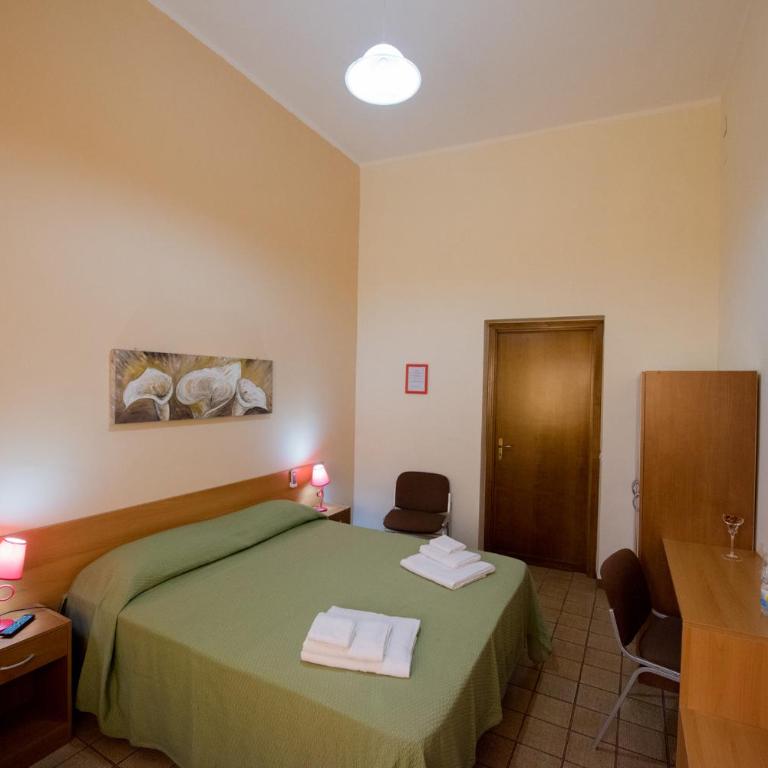 Corona Vacanze - Triple Room - 15