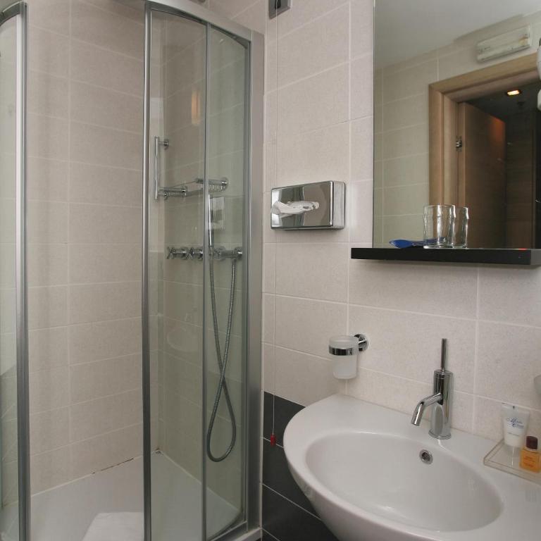 Monte Casa SPA & Wellness - Jednokrevetna Soba s Pogledom na Park - 4