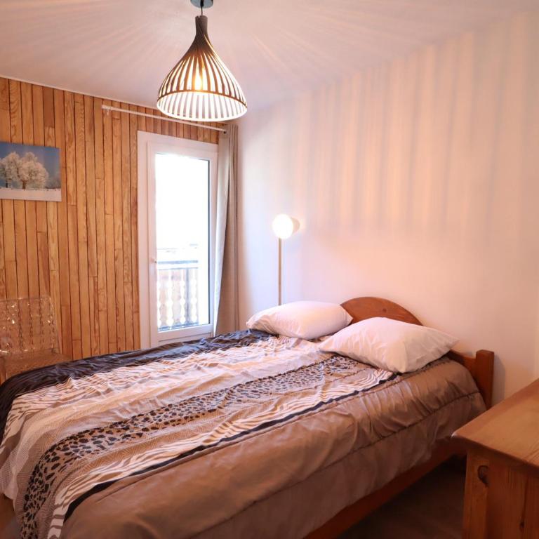 Appartement 6 personnes avec balcon, cœur du vieux village, proche remontées mécaniques et commerces - FR-1-623-332 - Apartamento - 6