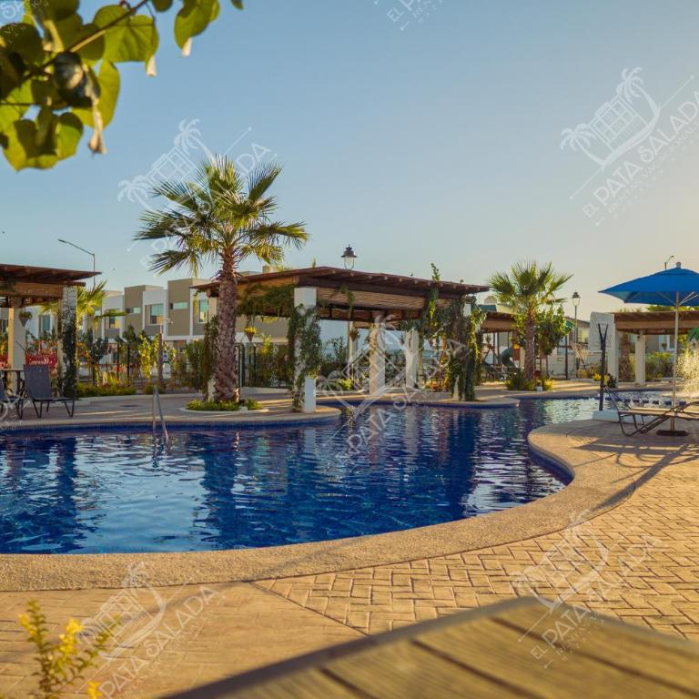 Planta Baja, a 10 minutos de la playa, Gran alberca y Mini Golf!! - Two-Bedroom Apartment - 24