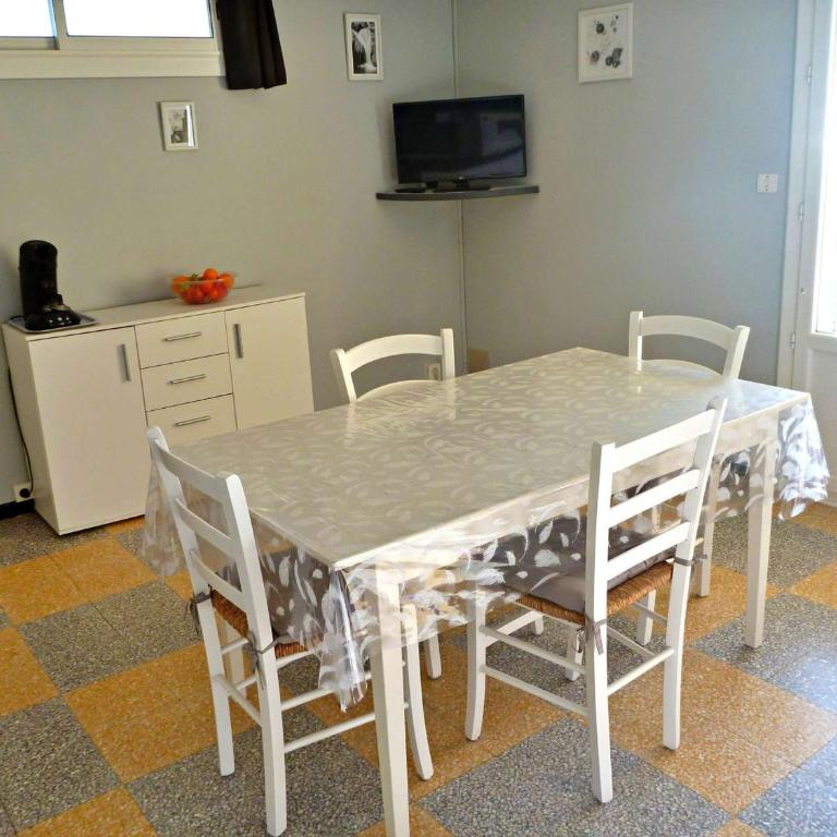 Appartement à 2 pas de la plage avec terrasse et parking - FR-1-387-150 - Appartement (5 Adultes) - 3