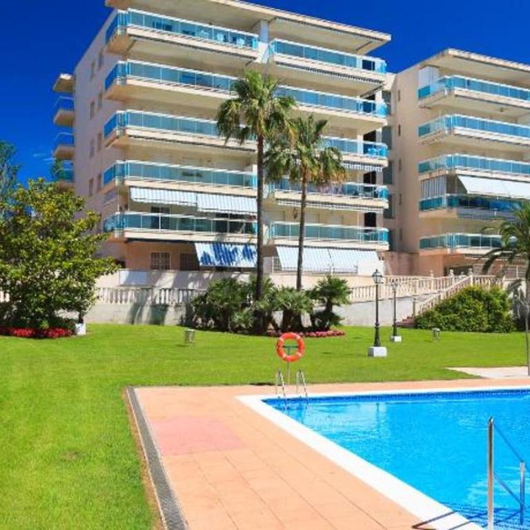 Appartement tout confort terrasse 21 m2 pleins sud wifi proche port aventura centre et plage 2 chambres 2 SDB piscine - Apartamento de 2 dormitorios - 4