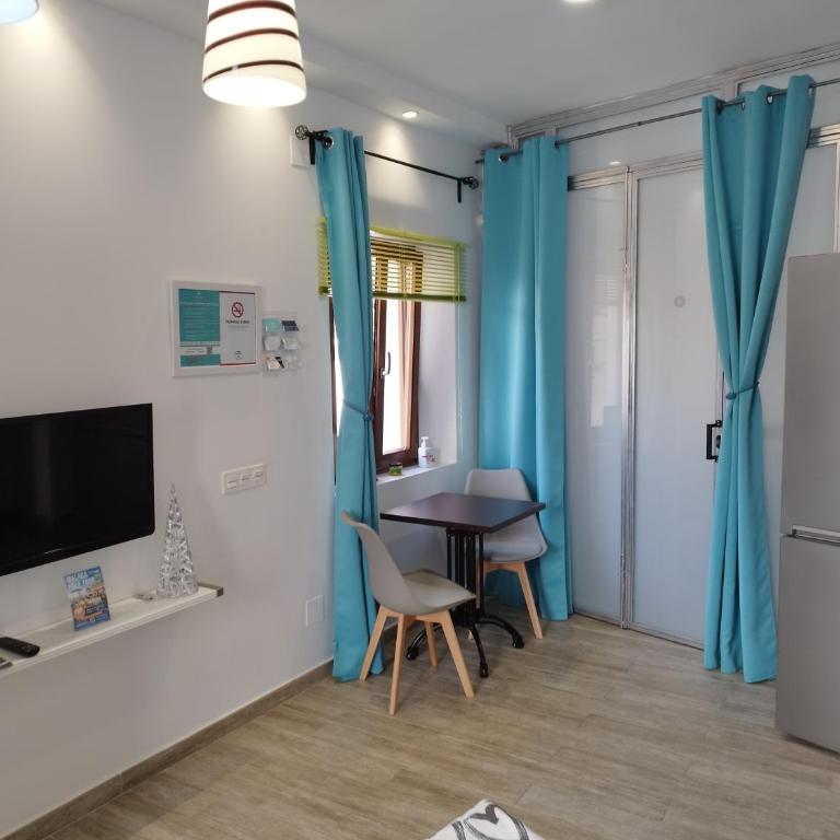 Altozano Room I, Estudió, centro de Málaga, GayFriendly, Wi-Fi gratis - Habitación Doble con baño privado - 6