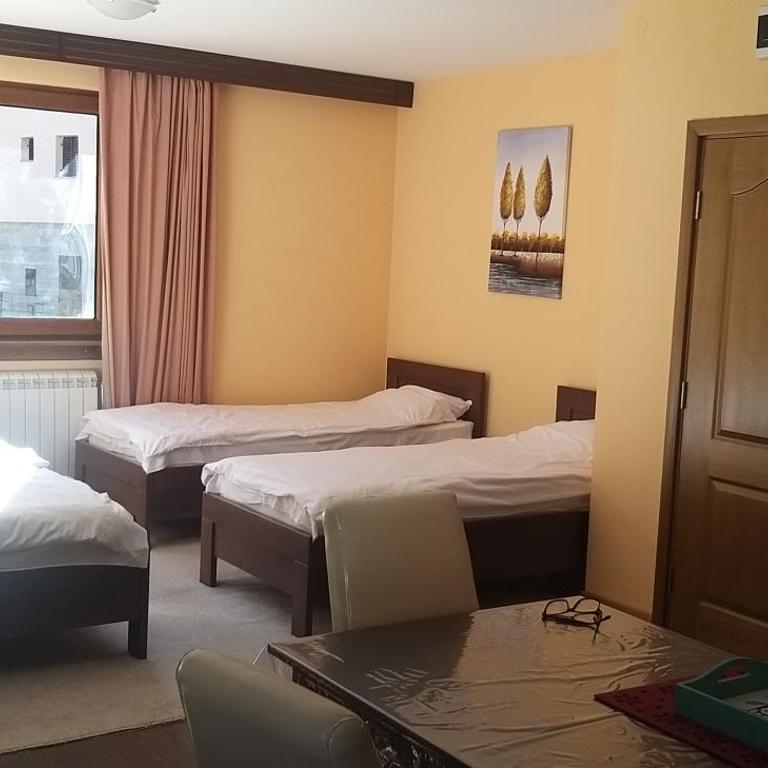 Apartman Vila Natasa - Deluxe Quadruple Room - 3