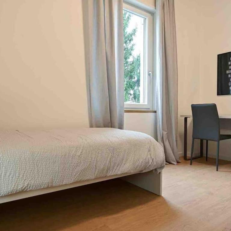 -Free Parking & Wifi- 10 minuti dal centro - Appartamento con 2 Camere da Letto - 4