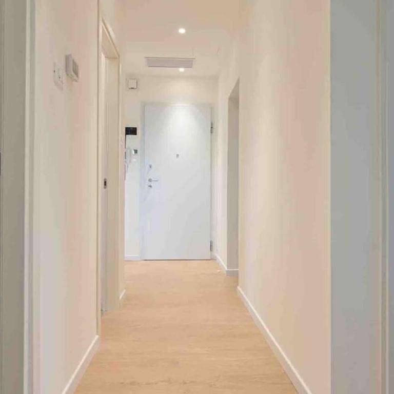 -Free Parking & Wifi- 10 minuti dal centro - Appartamento con 2 Camere da Letto - 18