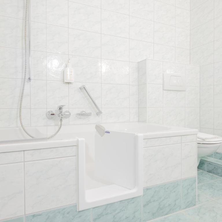 Hotel Schönegg - Superior Doppelzimmer mit Balkon - 7