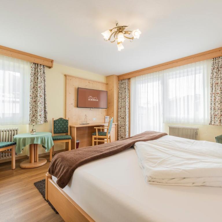 Hotel Schönegg - Doppelzimmer mit Balkon - 14