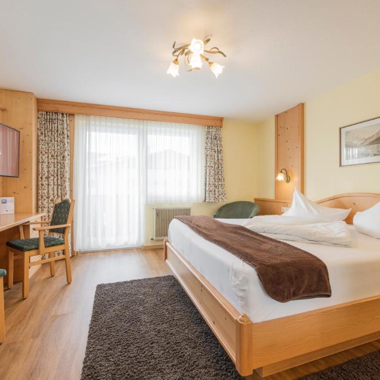 Hotel Schönegg - Doppelzimmer mit Balkon - 1