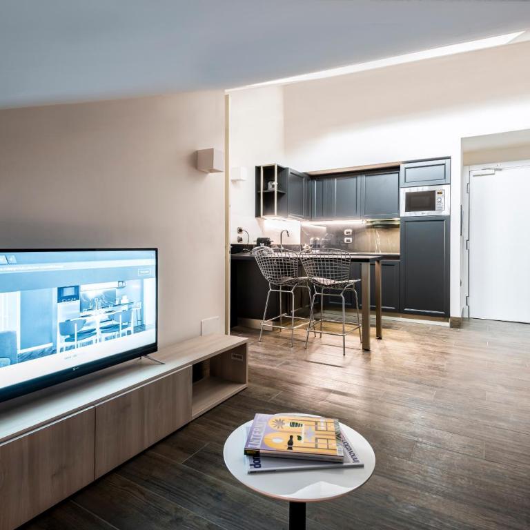 Design Club Collection - Suite King con Vasca Idromassaggio - 8
