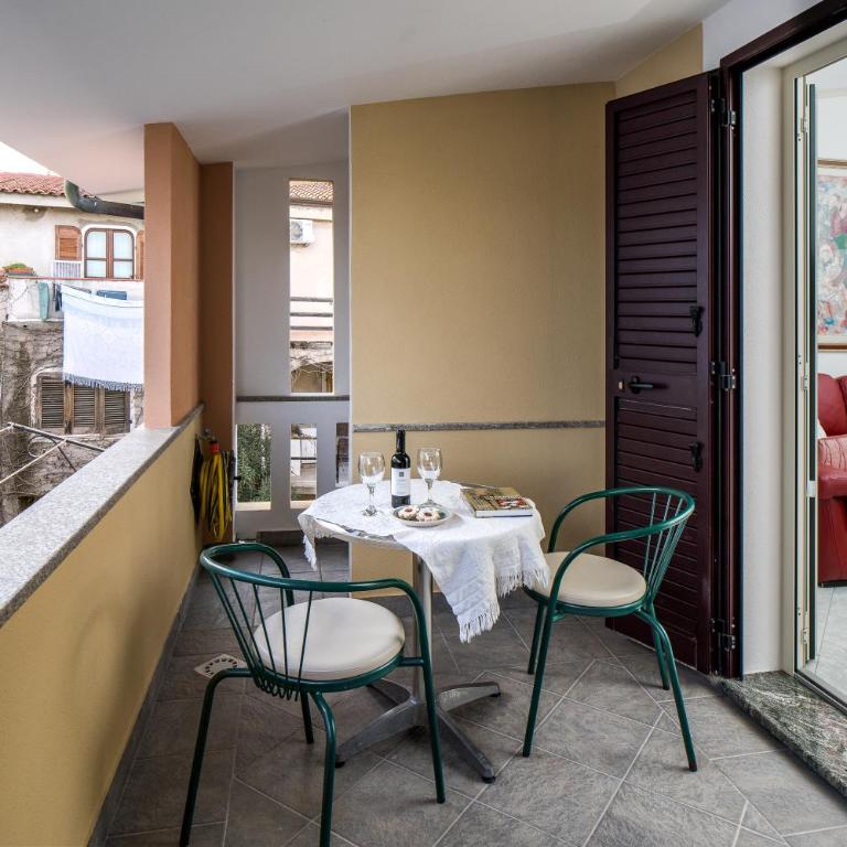 Eliana's Apartments - Mares e Montes - Suite Familiare con Balcone - 15