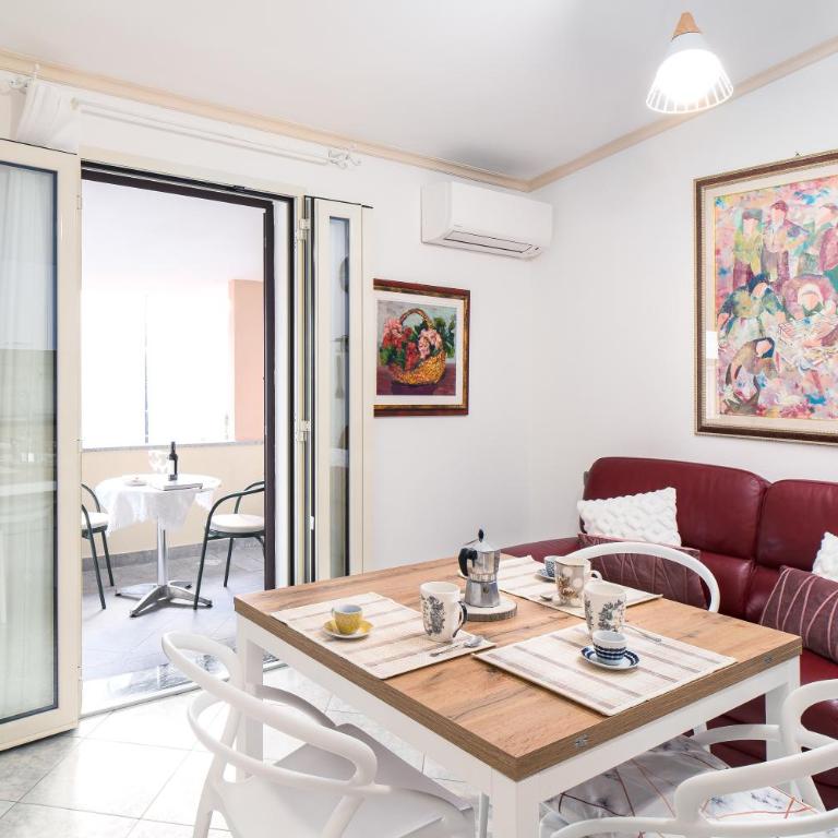 Eliana's Apartments - Mares e Montes - Suite Familiare con Balcone - 4