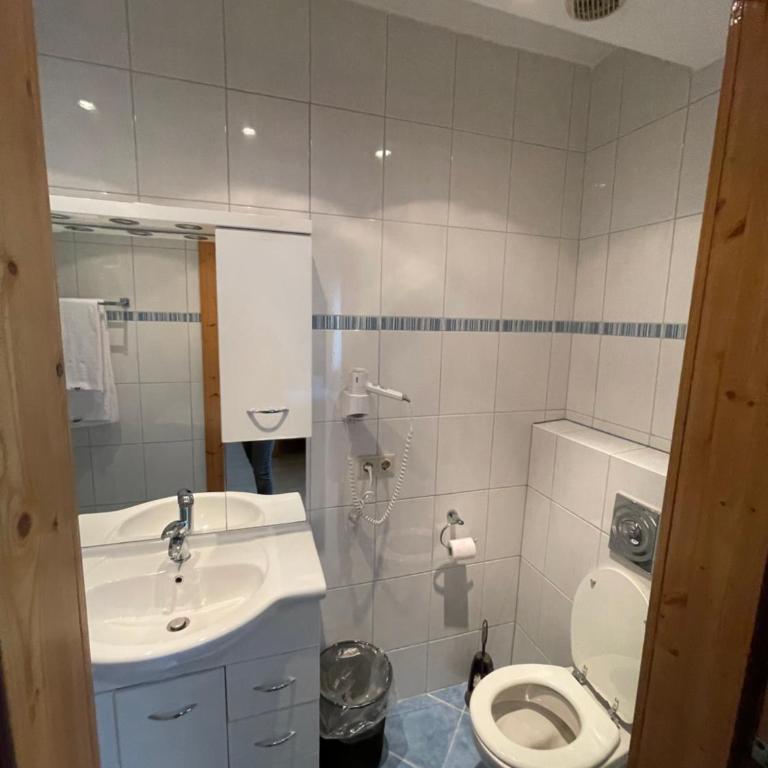 Waldrestaurant VIDA - Einzelzimmer mit Dusche - 8