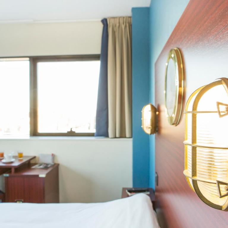 Hôtel Les Gens De Mer Dunkerque by Popinns - Chambre Double - Vue sur Port - 1