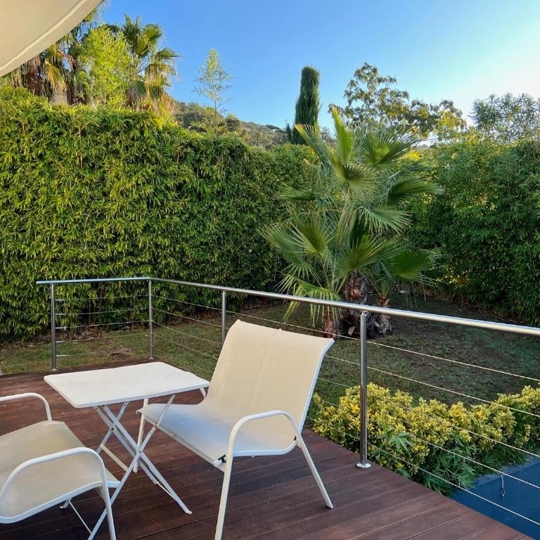 Grande Villa 350 M2, piscine chauffée vue mer et collines, CAVALAIRE sur mer, 10 personnes - Villa avec Piscine Privée - 11