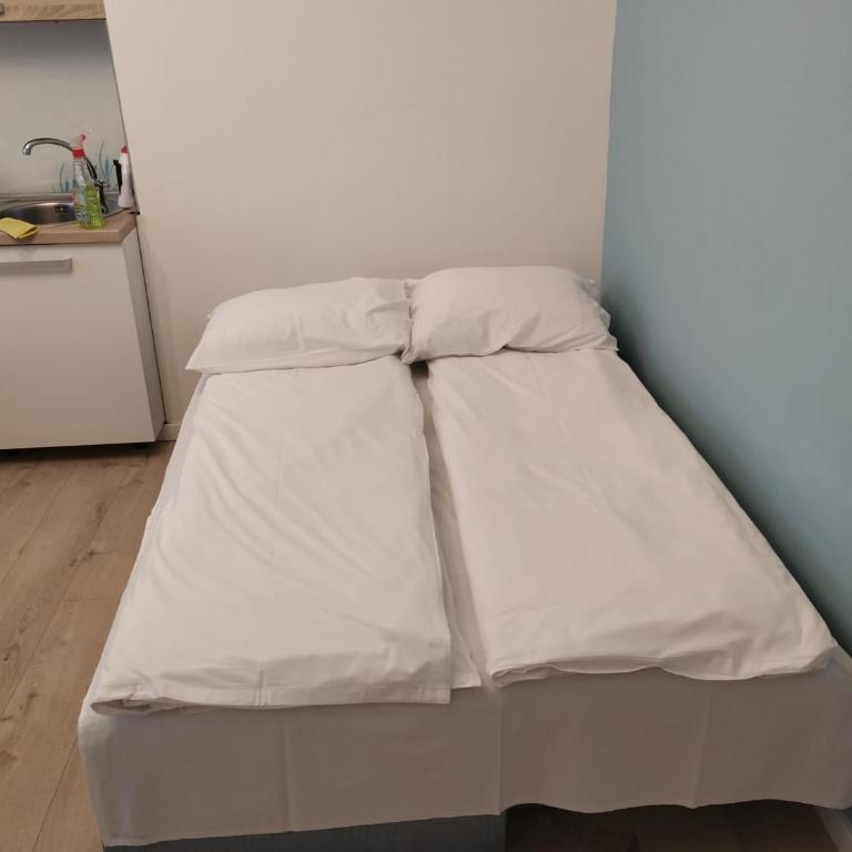 Blue and Rose Cozy - Quiet in the Best Location - Self Check-in - 5th Floor with Elevator - Apartment - 2