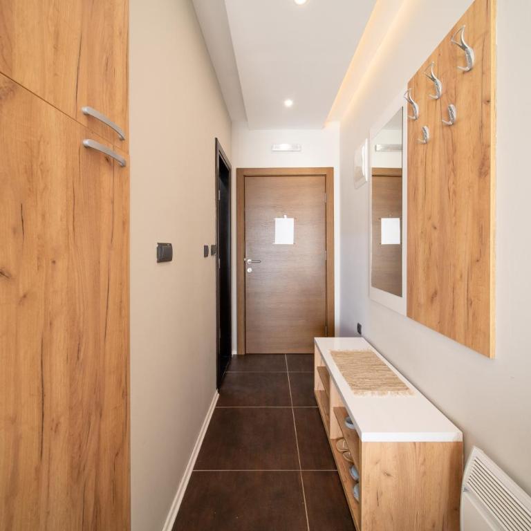 Premier 1 - Milmari Resort - King Studio with Sofa Bed - 23