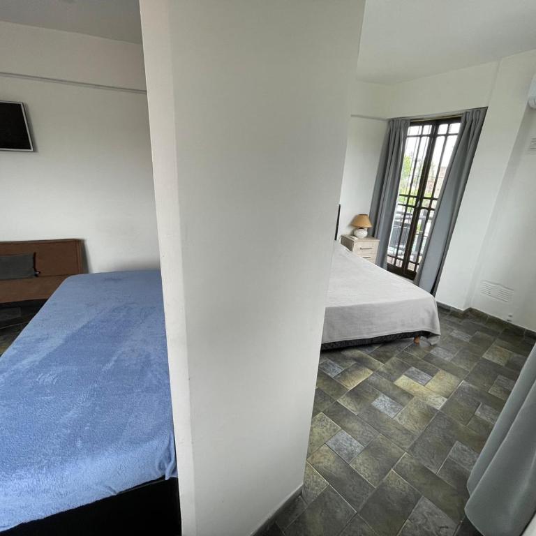 Cares Azcuénaga, Morón, Buenos Aires - Estudio con sofá cama - 7