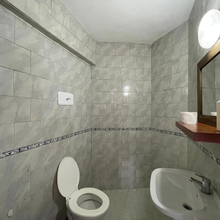 Cares Azcuénaga, Morón, Buenos Aires - Estudio con sofá cama - 11