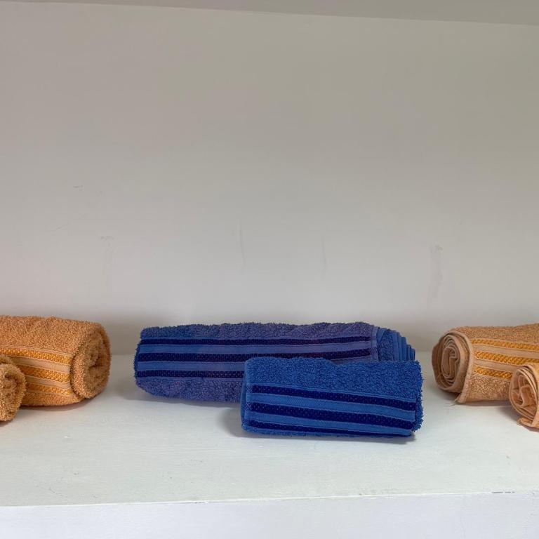 Cares Azcuénaga, Morón, Buenos Aires - Estudio con sofá cama - 9