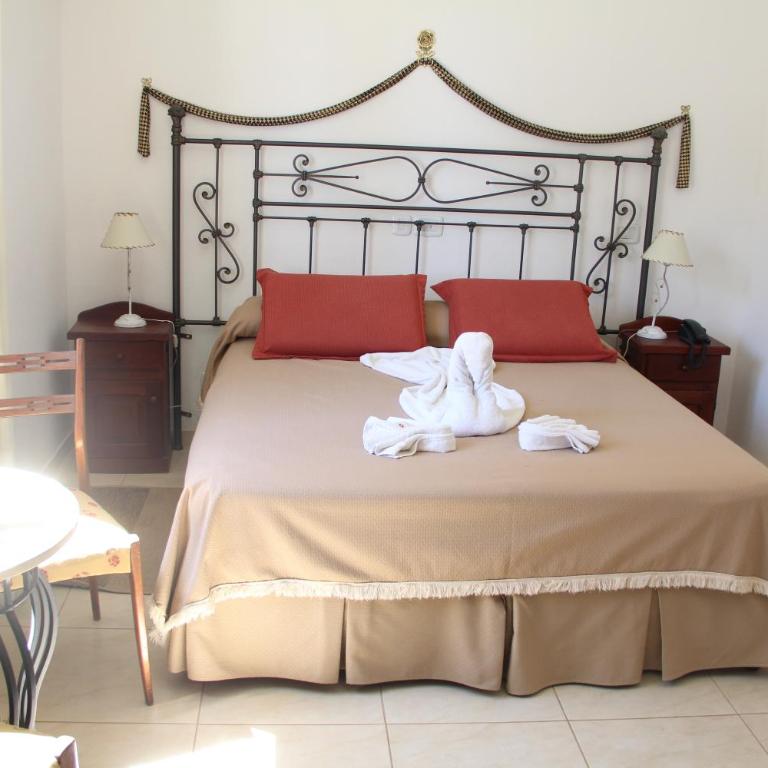 Atlantico Hotel - Double Room with Side Sea View - 1