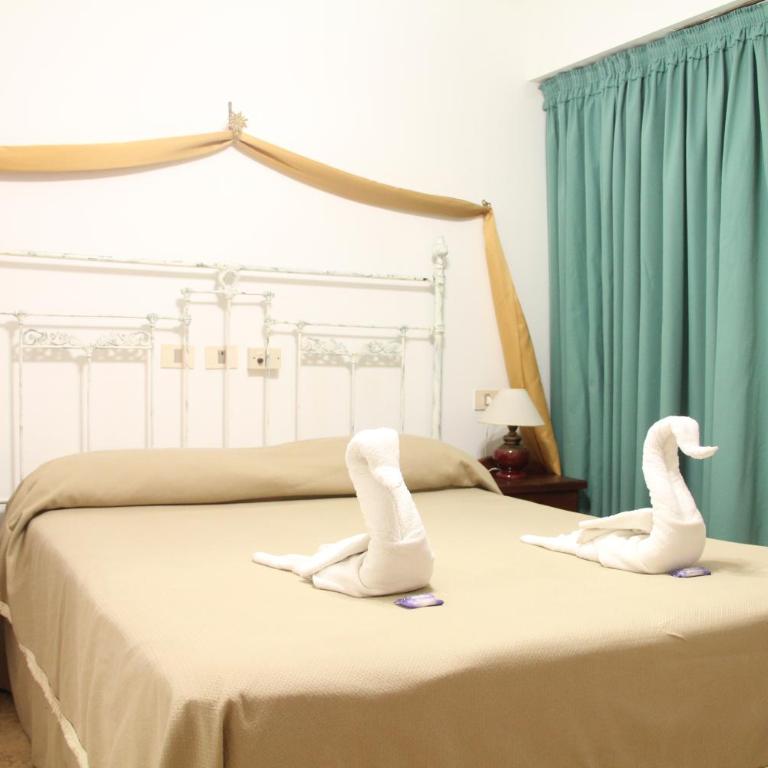 Atlantico Hotel - Classic Family Room - 1