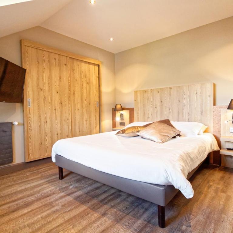 Logis Hotel Des Bains - Chambre Double Confort - Hébergement Accessible Uniquement par des Escaliers - 7