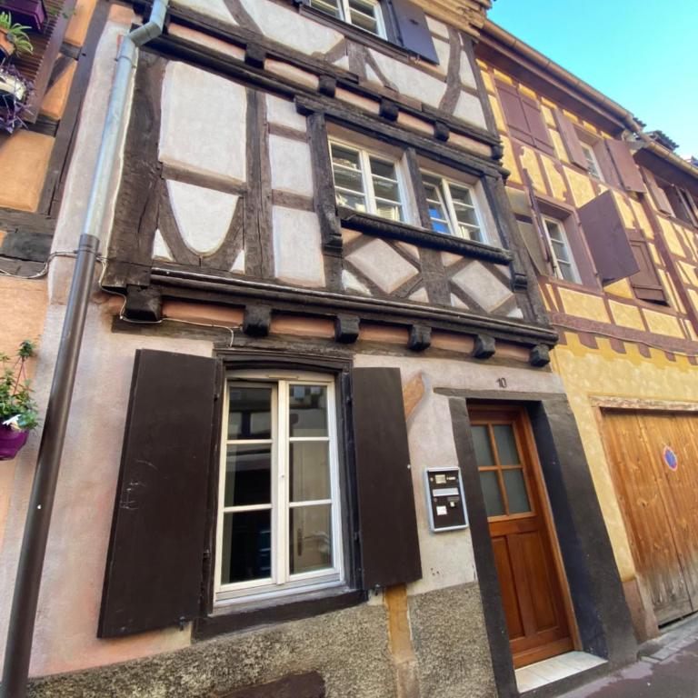 Le Colmarien - hypercentre - free parking - terrasse - Maison 4 Chambres - 10